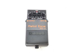 pedal efeitos boss mt-2