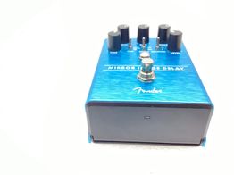 pedal efeitos fender mirror image delay
