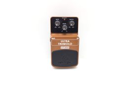 pedal multiefectos de guitarra behringer ut300 ultra tremolo