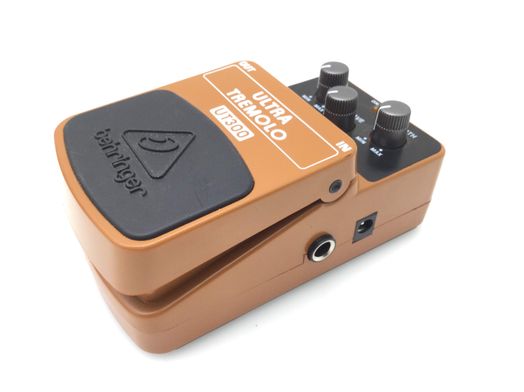 pedal multiefectos de guitarra behringer ut300 ultra tremolo