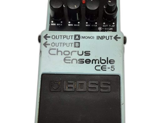 pedal multiefectos de guitarra boss chorus ensemble ce-5