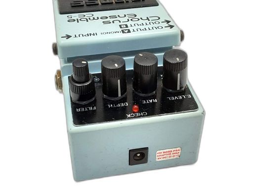 pedal multiefectos de guitarra boss chorus ensemble ce-5