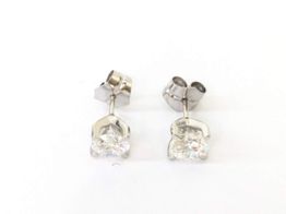 pendientes oro 18k con diamante de laboratorio 