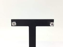 pendientes oro 18k con diamante de laboratorio 