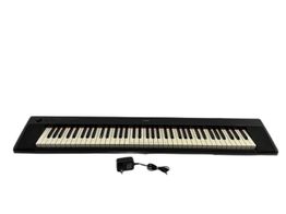 piano yamaha np-12
