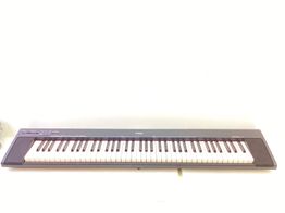 piano yamaha np-30