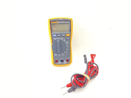 pin&ccedil;a amperim&eacute;trica fluke 117 true rms