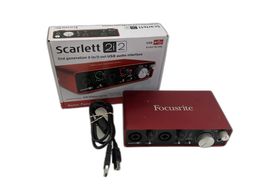 placa de som focusrite scarlett 2i2