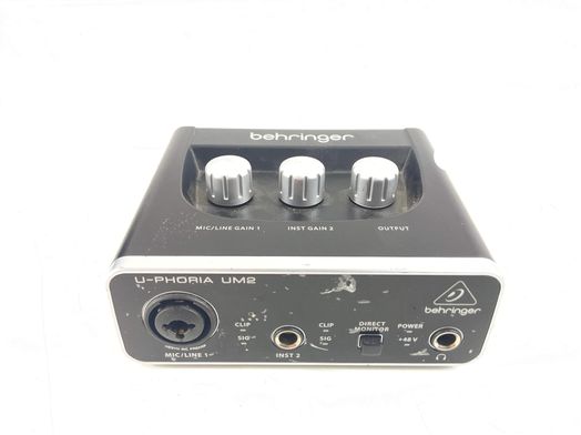 tarjeta interface behringer um2