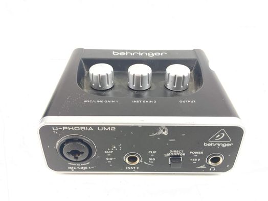 tarjeta interface behringer um2