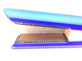 plancha pelo dyson corrale