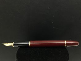 pluma estilografica alta gama montblanc meisterstuck