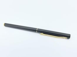 pluma estilografica alta gama sheaffer negra y dorada