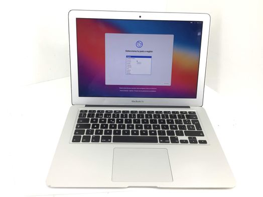 portatil apple apple macbook air core i5 1.3 11 (2013) (a1465)