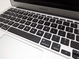 portatil apple apple macbook air core i5 1.3 11 (2013) (a1465)