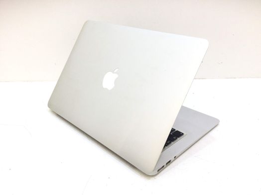 portatil apple apple macbook air core i5 1.3 13 (2013) (a1466)
