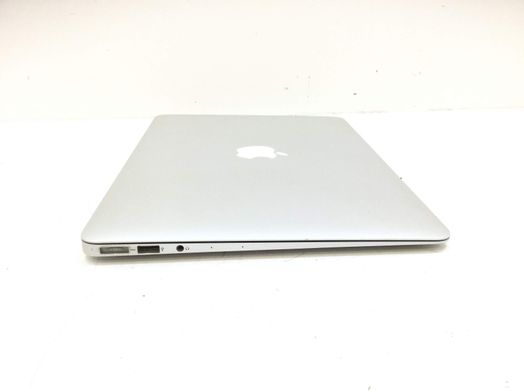 portatil apple apple macbook air core i5 1.3 13 (2013) (a1466)