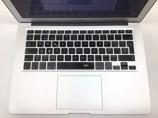 portatil apple apple macbook air core i5 1.3 13 (2013) (a1466)