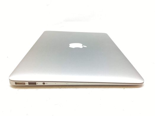 portatil apple apple macbook air core i5 1.6 13 (2015) (a1466)