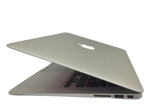 portatil apple apple macbook air core i5 1.6 13 (2015) (a1466)