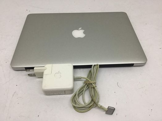 portatil apple apple macbook air core i5 1.6 13 (2015) (a1466)