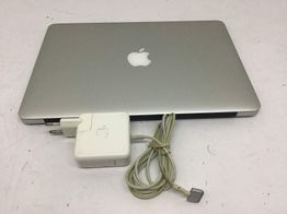 portatil apple apple macbook air core i5 1.6 13 (2015) (a1466)