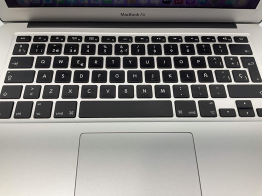 portatil apple apple macbook air core i5 1.6 13 (2015) (a1466)