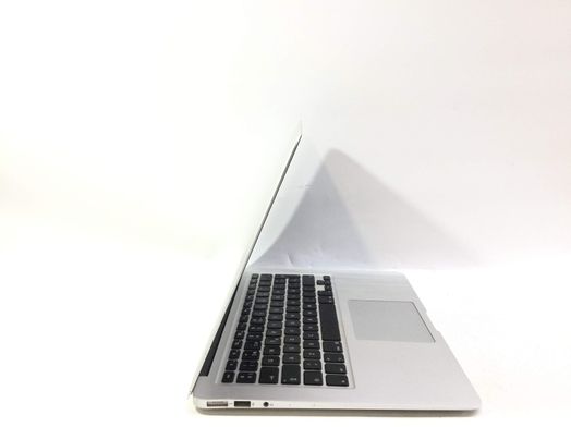 portatil apple apple macbook air core i5 1.6 13 (2015) (a1466)