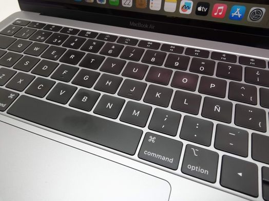 portatil apple apple macbook air core i5 1.6 13 retina (2018) (a1932)