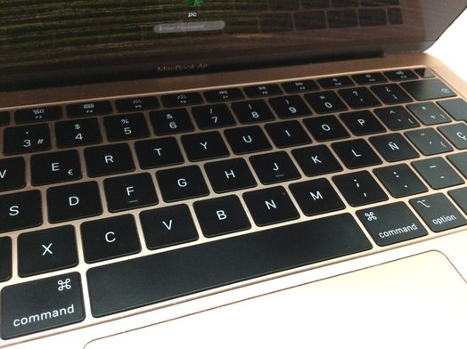 portatil apple apple macbook air core i5 1.6 13 retina true tone (2019) (a1932)