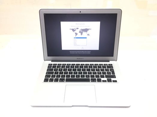 portatil apple apple macbook air core i5 1.8 13 (2012) (a1466)
