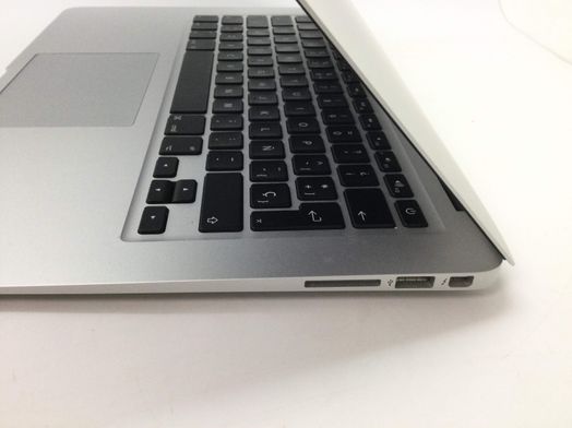 portatil apple apple macbook air core i5 1.8 13 (2012) (a1466)