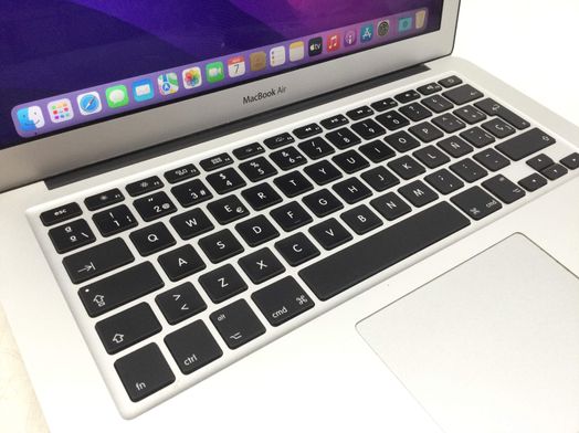 portatil apple apple macbook air core i5 1.8 13 (2017) (a1466)