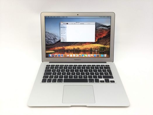 portatil apple apple macbook air core i5 1.8 13 (2017) (a1466)