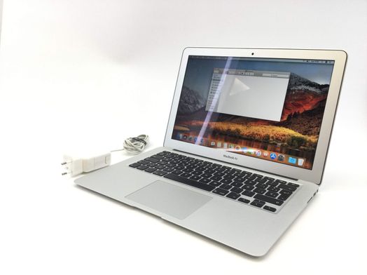 portatil apple apple macbook air core i5 1.8 13 (2017) (a1466)