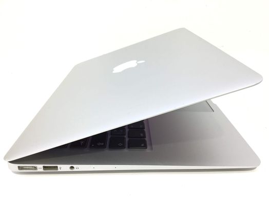 portatil apple apple macbook air core i5 1.8 13 (2017) (a1466)
