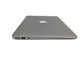 portatil apple apple macbook air core i5 1.8 13 (2017) (a1466)