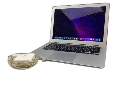 portatil apple apple macbook air core i5 1.8 13 (2017) (a1466)