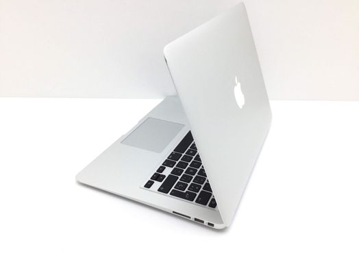 portatil apple apple macbook air core i5 1.8 13 (2017) (a1466)
