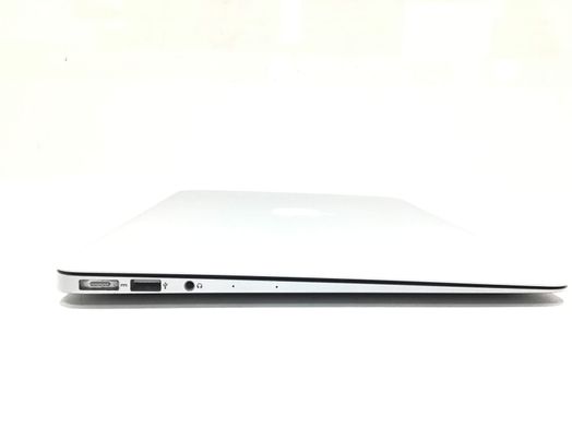portatil apple apple macbook air core i5 1.8 13 (2017) (a1466)