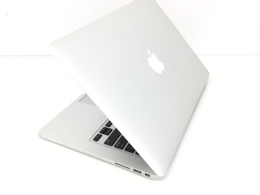 portatil apple apple macbook air core i5 1.8 13 (2017) (a1466)