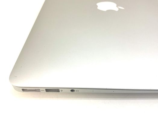 portatil apple apple macbook air core i5 1.8 13 (2017) (a1466)