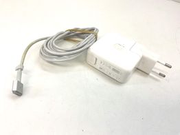 portatil apple apple macbook air core i5 1.8 13 (2017) (a1466)