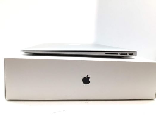 portatil apple apple macbook air core i5 1.8 13 (2017) (a1466)