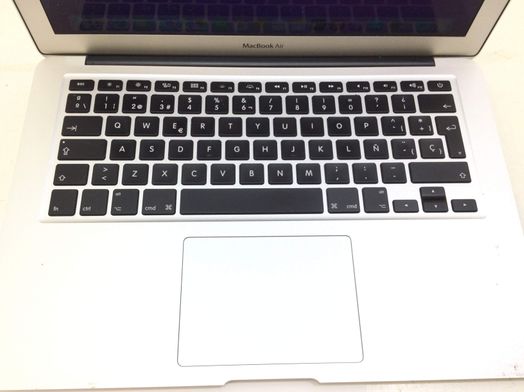 portatil apple apple macbook air core i5 1.8 13 (2017) (a1466)
