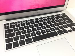 portatil apple apple macbook air core i5 1.8 13 (2017) (a1466)