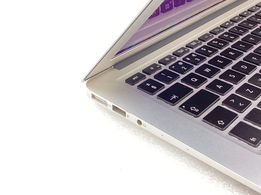 port&aacute;til apple apple macbook air core i5 1.8 13 (2017) (a1466)