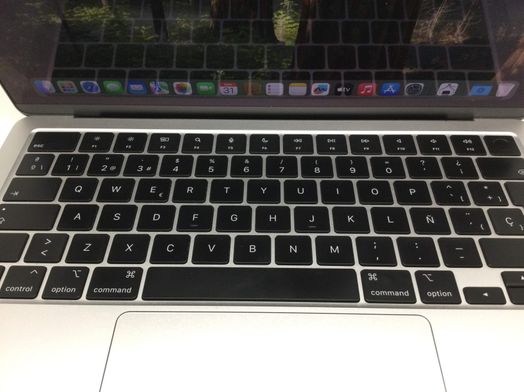 portatil apple apple macbook air m2 8-core 3.4 13 (8gpu) (2022) (a2681)