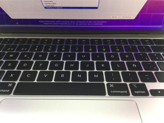 portatil apple apple macbook air m2 8-core 3.4 13 (8gpu) (2022) (a2681)