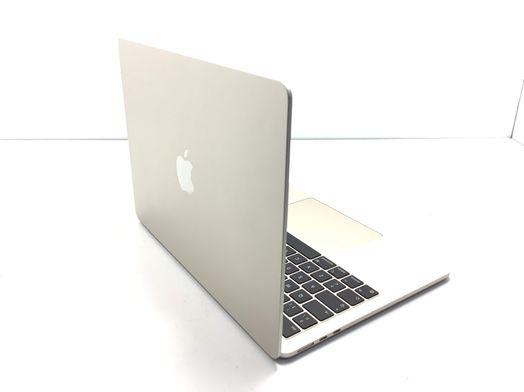 portatil apple apple macbook air m3 8-core 4.0 13 (10gpu) (2024) (a3113)